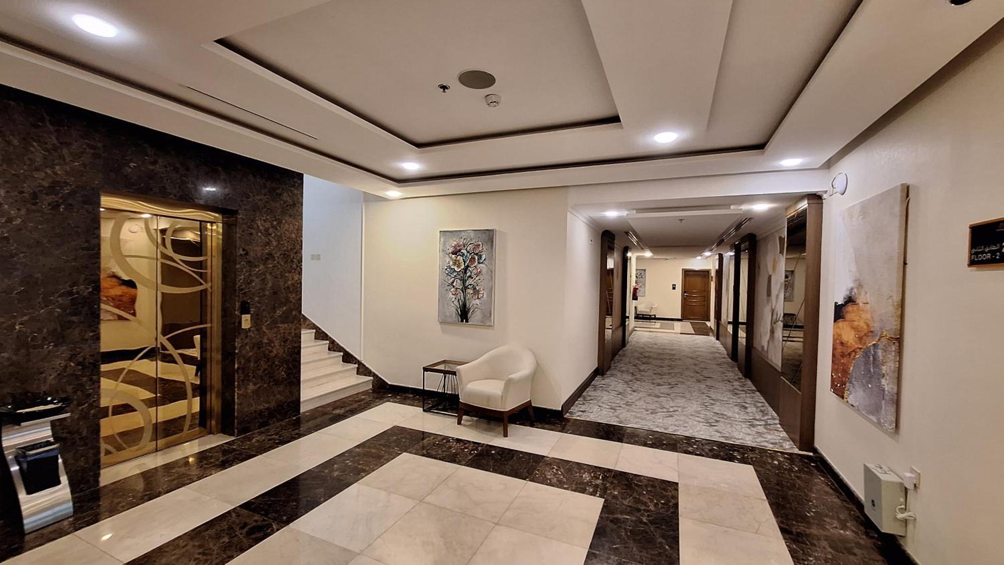 Tulip Plaza By Lpc Hotels & Resorts Ḩafar al Bāţin Exteriör bild