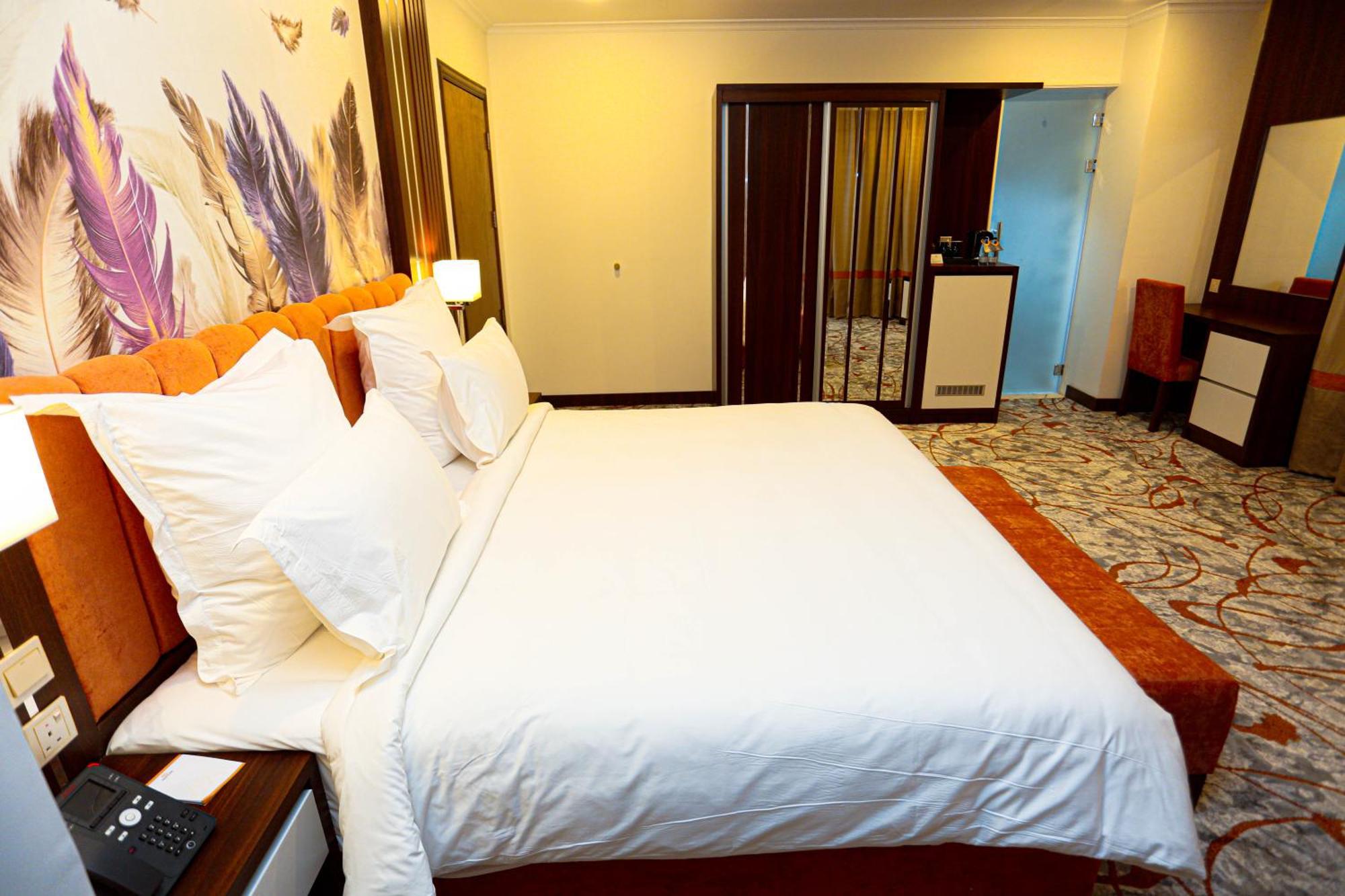Tulip Plaza By Lpc Hotels & Resorts Ḩafar al Bāţin Exteriör bild